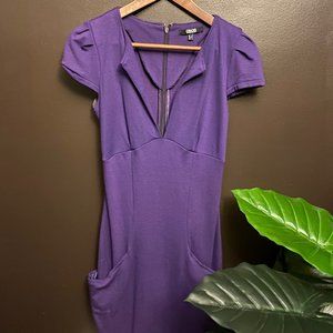 Bodycon dress with pockets!